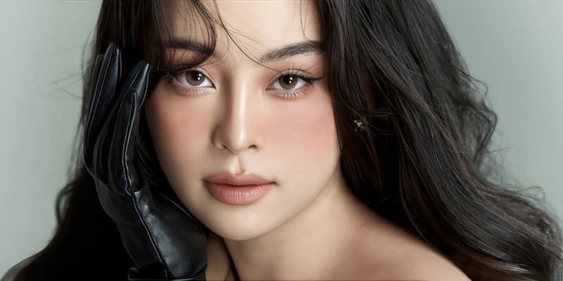 Giới thiệu tác giả Mai Lan